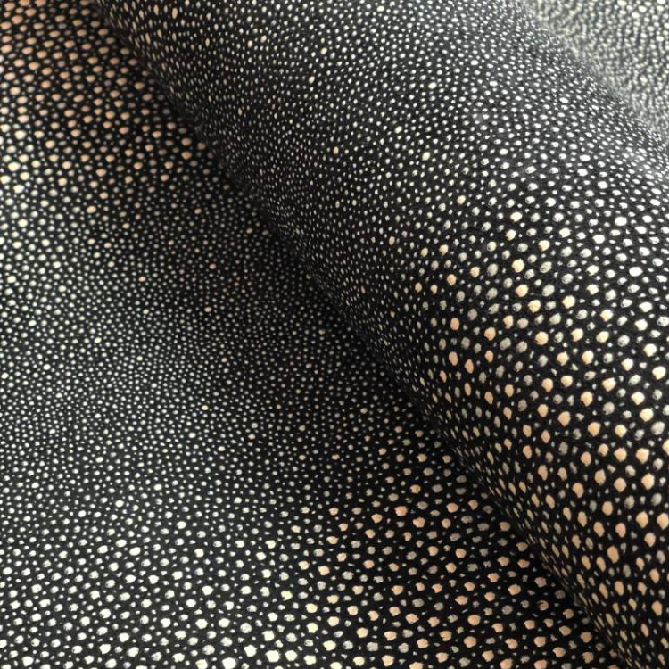 Bovine Leather Embossed Stingray 0811